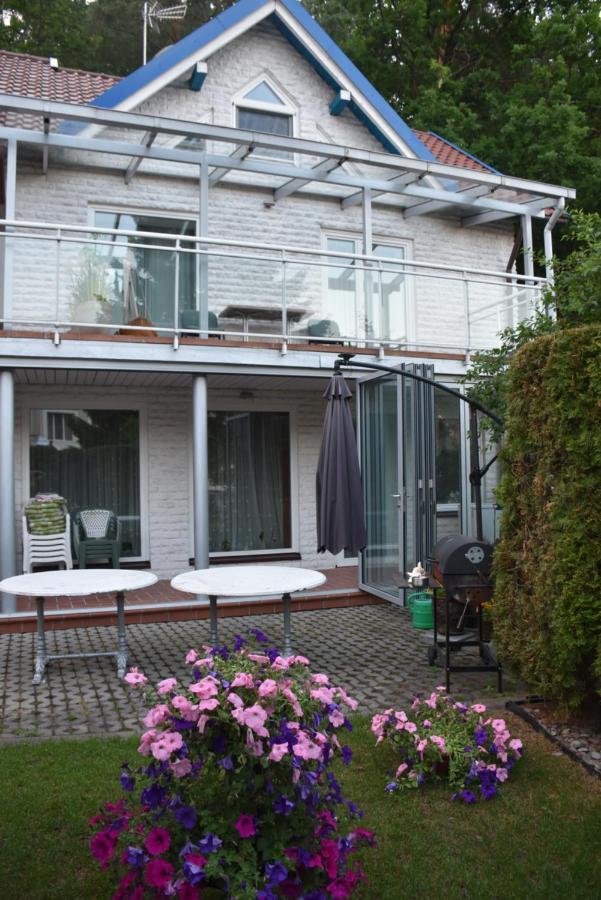 Villa Ausra Juodkrantė Exteriör bild